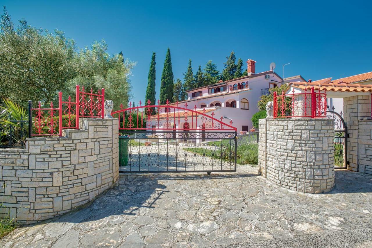 Villa Valentina Premantura Bagian luar foto