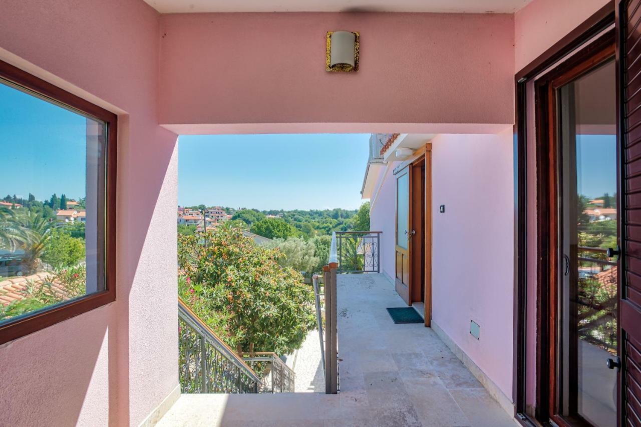 Villa Valentina Premantura Bagian luar foto